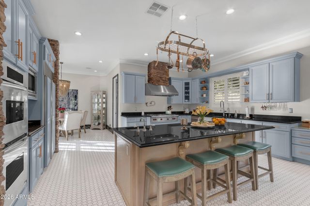 4611 E DESPERADO Road, Gilbert, AZ 85297