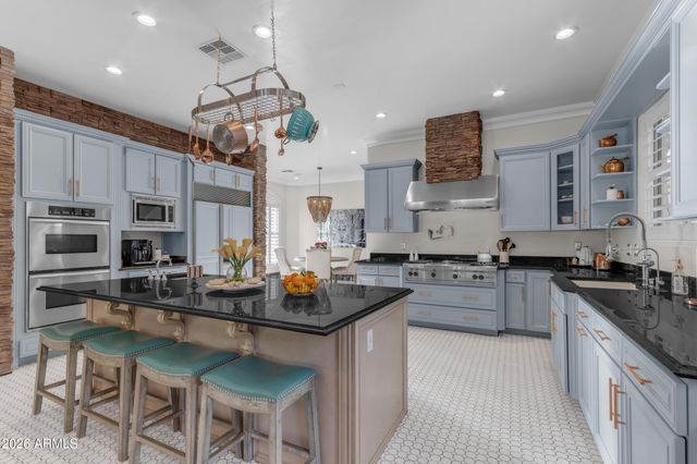 4611 E DESPERADO Road, Gilbert, AZ 85297