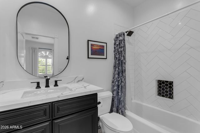 4611 E DESPERADO Road, Gilbert, AZ 85297