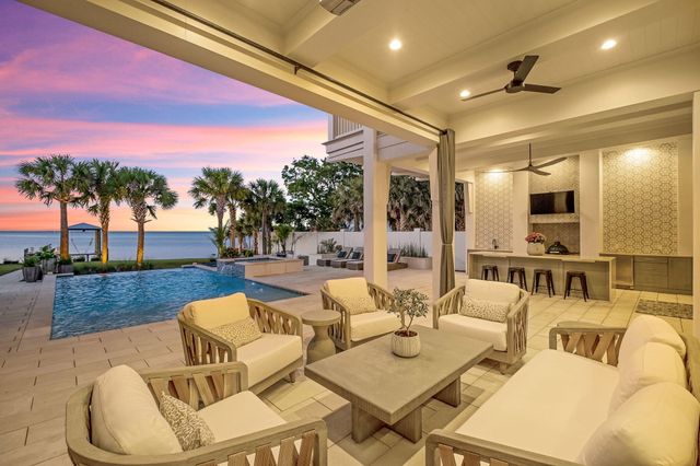 510 Walton Way, Miramar Beach, FL 32550
