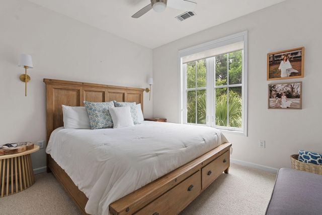 280 Seven Farms Drive Unit 302, Charleston, SC 29492