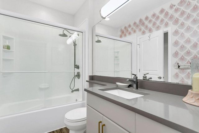 280 Seven Farms Drive Unit 302, Charleston, SC 29492