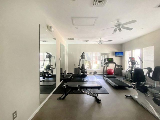 280 Seven Farms Drive Unit 302, Charleston, SC 29492