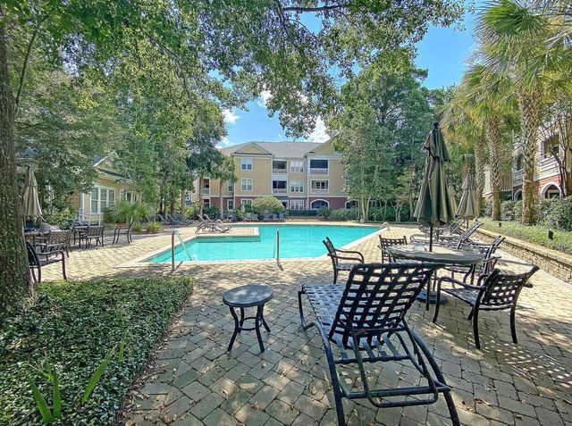 280 Seven Farms Drive Unit 302, Charleston, SC 29492