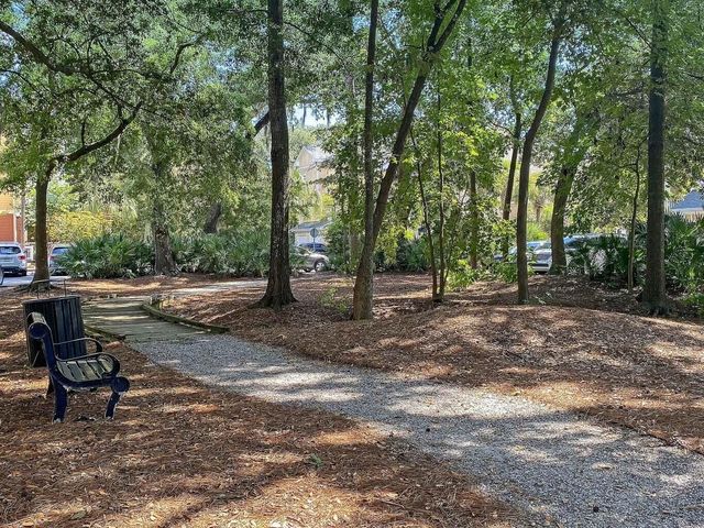 280 Seven Farms Drive Unit 302, Charleston, SC 29492