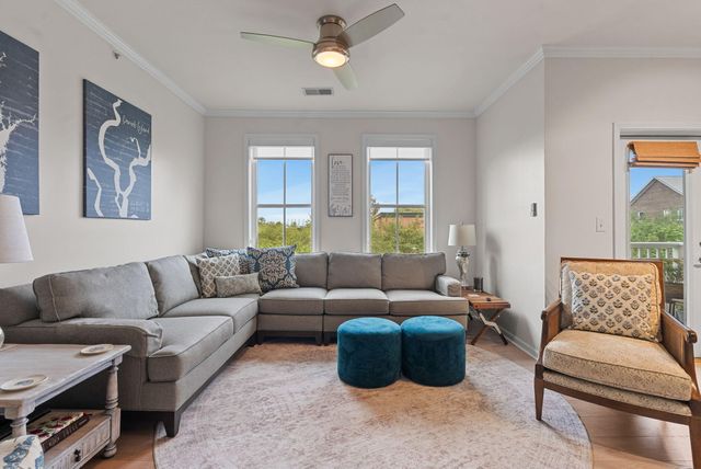 280 Seven Farms Drive Unit 302, Charleston, SC 29492