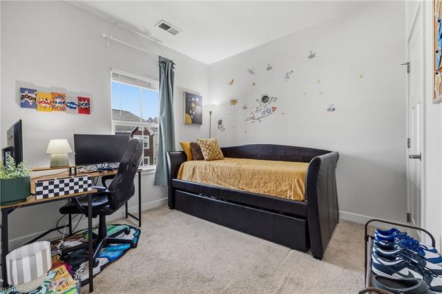 931 Centurion CIR, Chesapeake, VA 23323