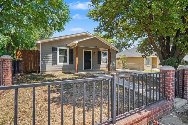 1255 E Davis Avenue, Fort Worth, TX 76104