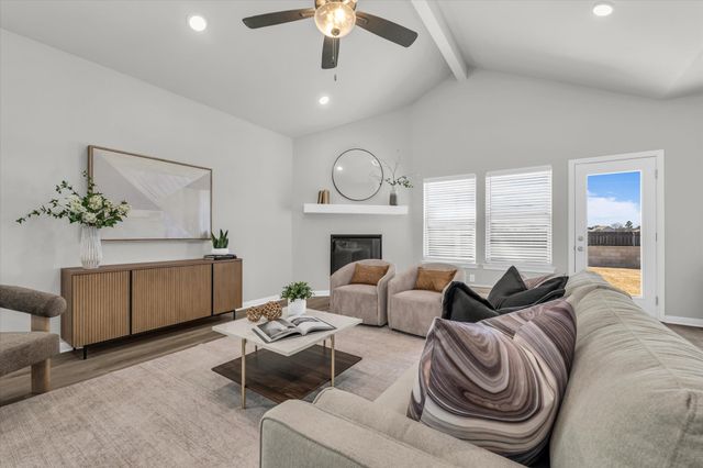 413 Travis Drive, Mcgregor, TX 76657