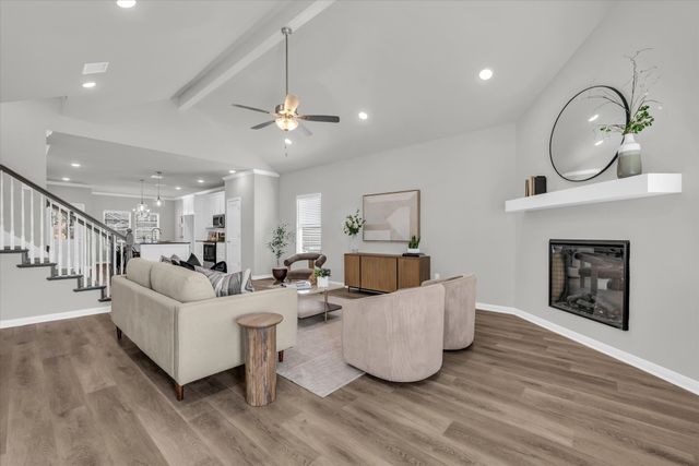 413 Travis Drive, Mcgregor, TX 76657