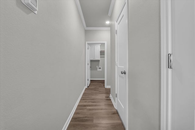 413 Travis Drive, Mcgregor, TX 76657