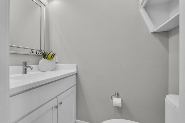 413 Travis Drive, Mcgregor, TX 76657