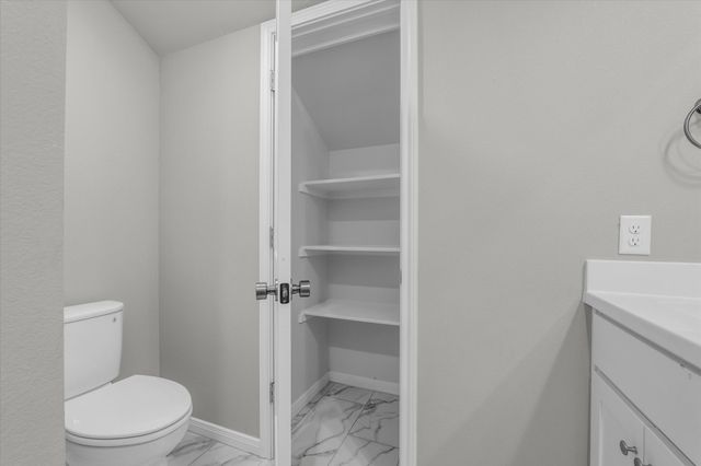 413 Travis Drive, Mcgregor, TX 76657