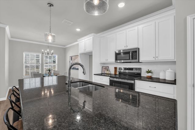 413 Travis Drive, Mcgregor, TX 76657