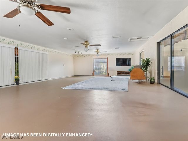 210 5th ST NW, Naples, FL 34120