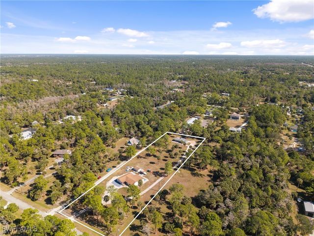 210 5th ST NW, Naples, FL 34120