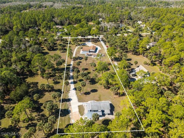 210 5th ST NW, Naples, FL 34120