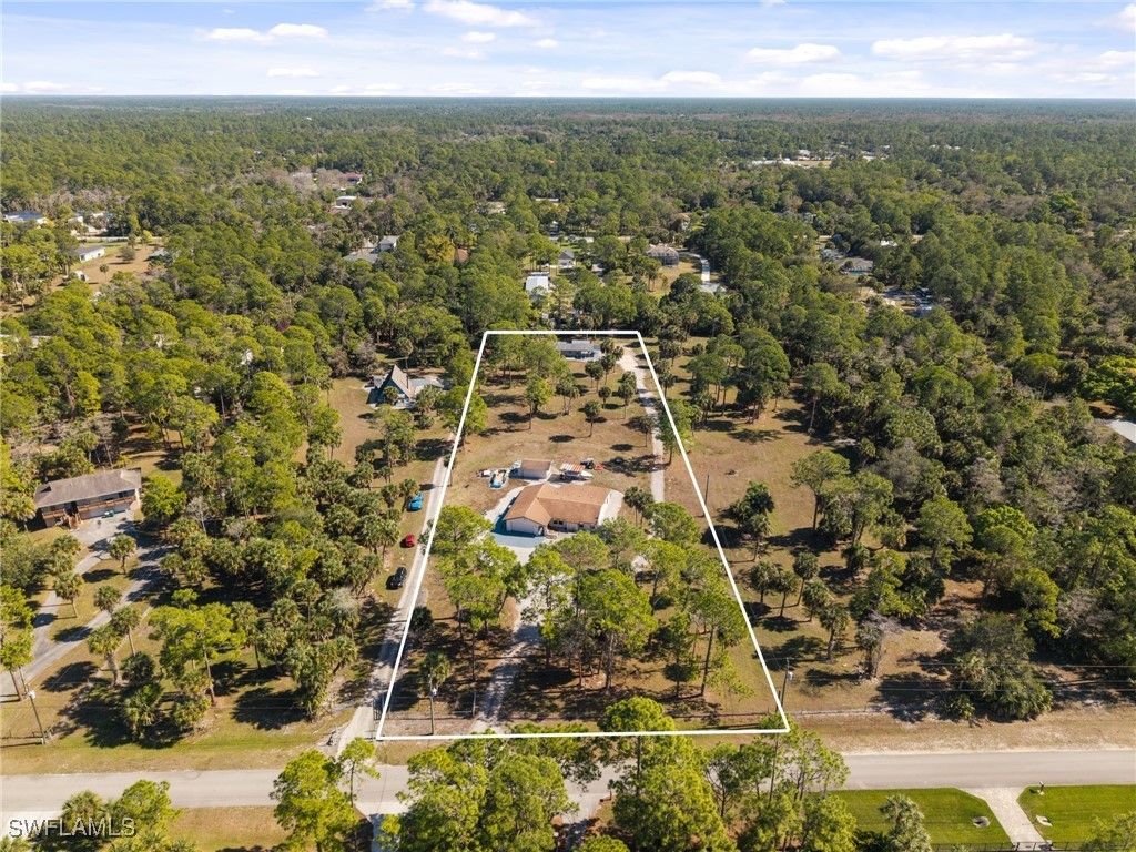 210 5th ST NW, Naples, FL 34120