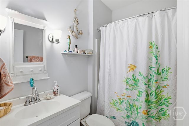 613 Leaning Oaks Drive, Savannah, GA 31410