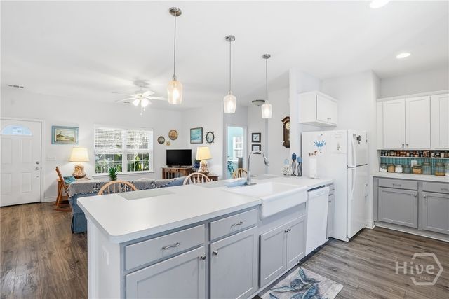 613 Leaning Oaks Drive, Savannah, GA 31410