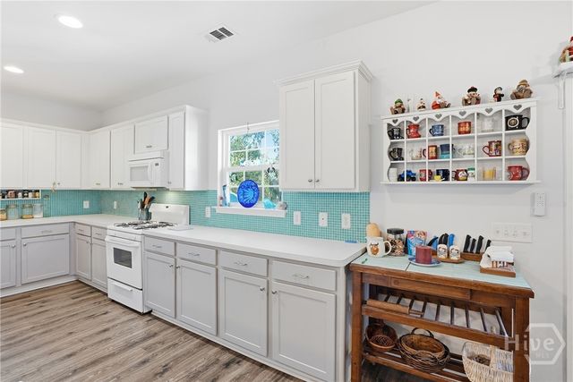 613 Leaning Oaks Drive, Savannah, GA 31410