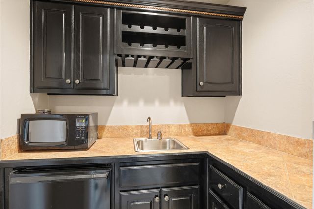 603 N Avalon Court, Granbury, TX 76048