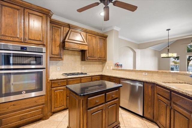 603 N Avalon Court, Granbury, TX 76048