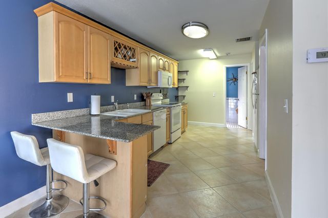 2050 Oleander Boulevard 8104, Fort Pierce, FL 34950