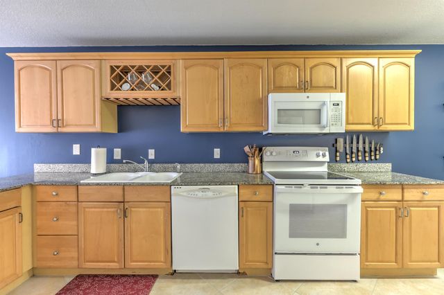 2050 Oleander Boulevard 8104, Fort Pierce, FL 34950