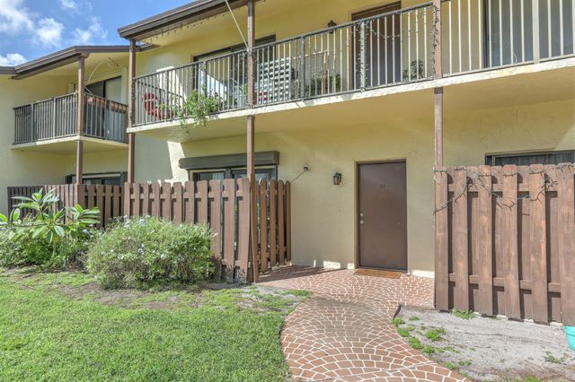2050 Oleander Boulevard 8104, Fort Pierce, FL 34950