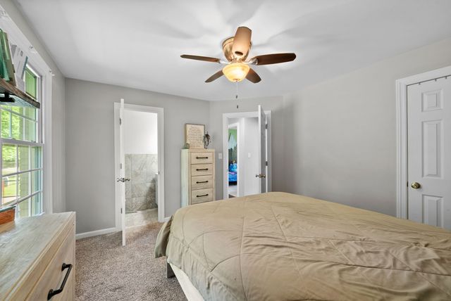 521 Rotary Hills Ct, Clarksville, TN 37043