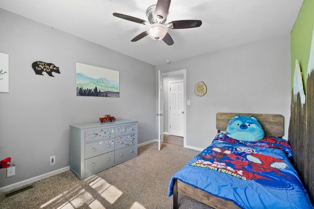 521 Rotary Hills Ct, Clarksville, TN 37043