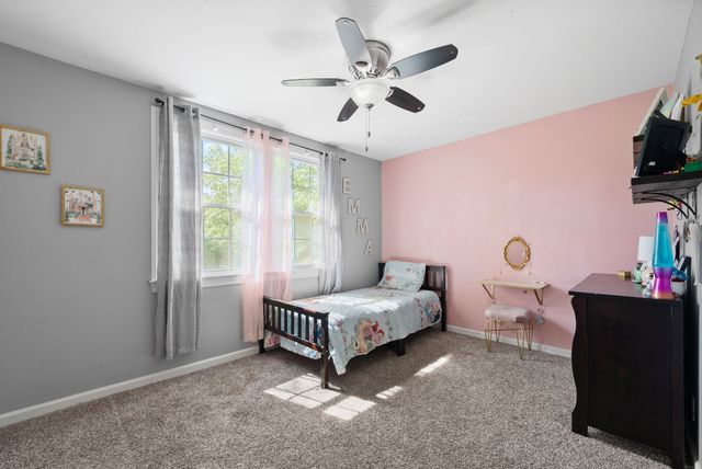 521 Rotary Hills Ct, Clarksville, TN 37043