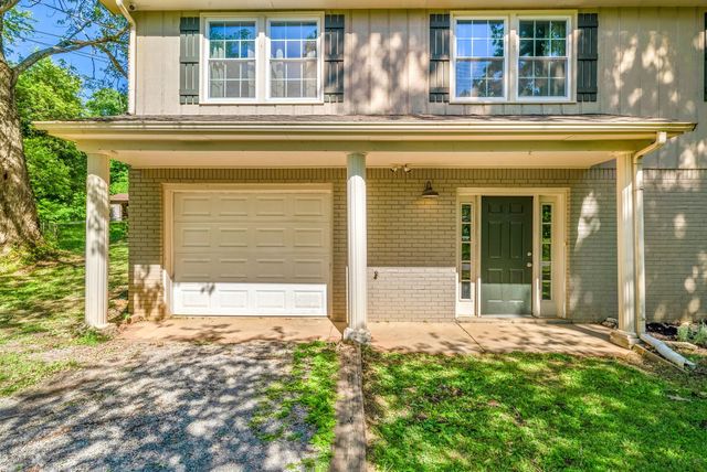 521 Rotary Hills Ct, Clarksville, TN 37043