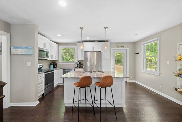 521 Rotary Hills Ct, Clarksville, TN 37043