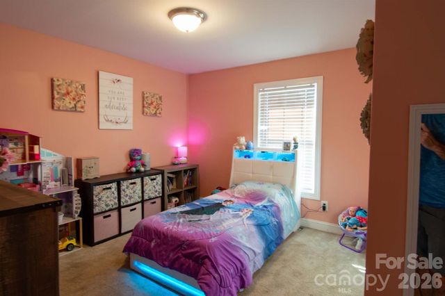 2422 23rd Street Drive NE, Hickory, NC 28601