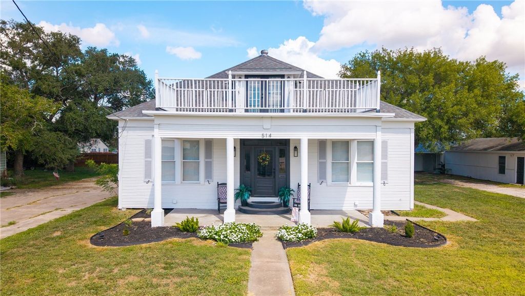 514 W 4th St, Sinton, TX 78387 — exterior