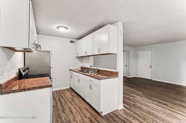 2181 Agora Circle SE 106, Palm Bay, FL 32909