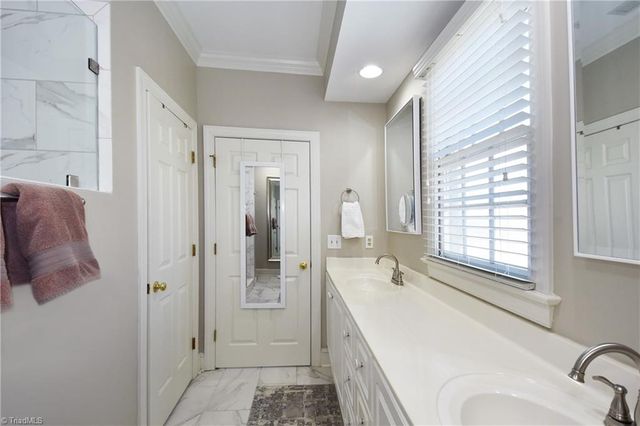 155 Coventry Park Lane, Winston-salem, NC 27104