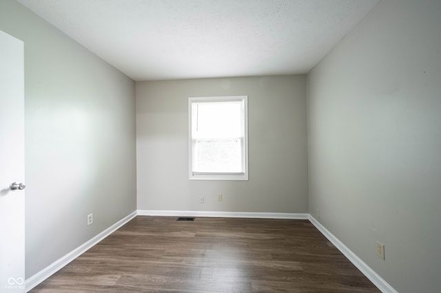 5703 E 17th Street, Indianapolis, IN 46218