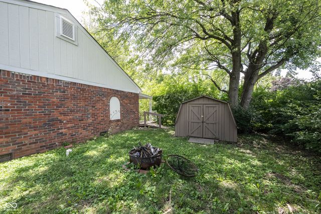 5703 E 17th Street, Indianapolis, IN 46218