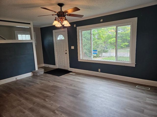 3947 Unity Avenue N, Robbinsdale, MN 55422
