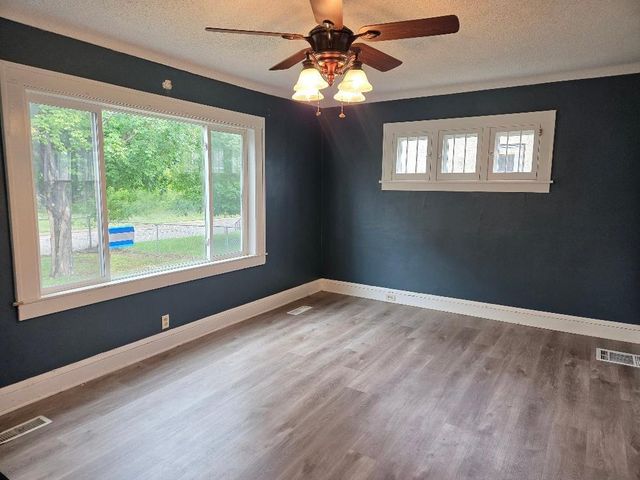 3947 Unity Avenue N, Robbinsdale, MN 55422