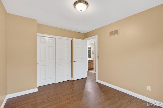 5606 Paris Court, St Louis, MO 63129