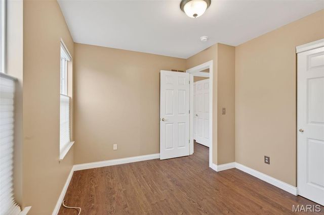 5606 Paris Court, St Louis, MO 63129