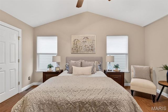 5606 Paris Court, St Louis, MO 63129