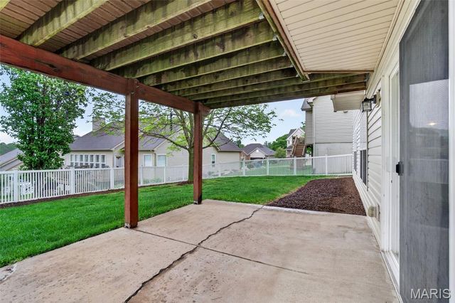 5606 Paris Court, St Louis, MO 63129