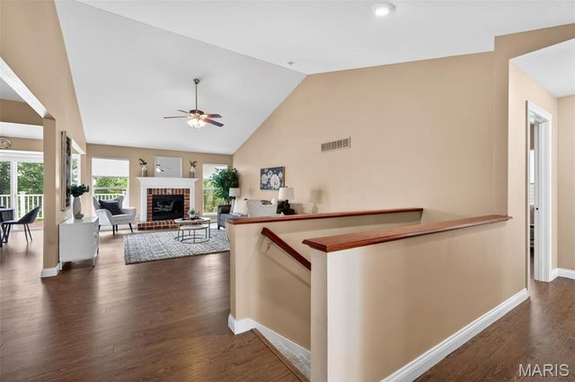5606 Paris Court, St Louis, MO 63129
