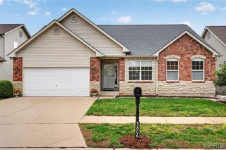 5606 Paris Court, St Louis, MO 63129