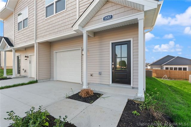 1557 Cypress Cove NW, Corydon, IN 47112